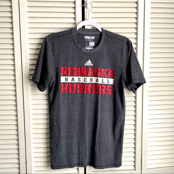 Nebraska Huskers Baseball Tee Shirt Small Dark Gray Adidas Aeroknit - Picture 1 of 5